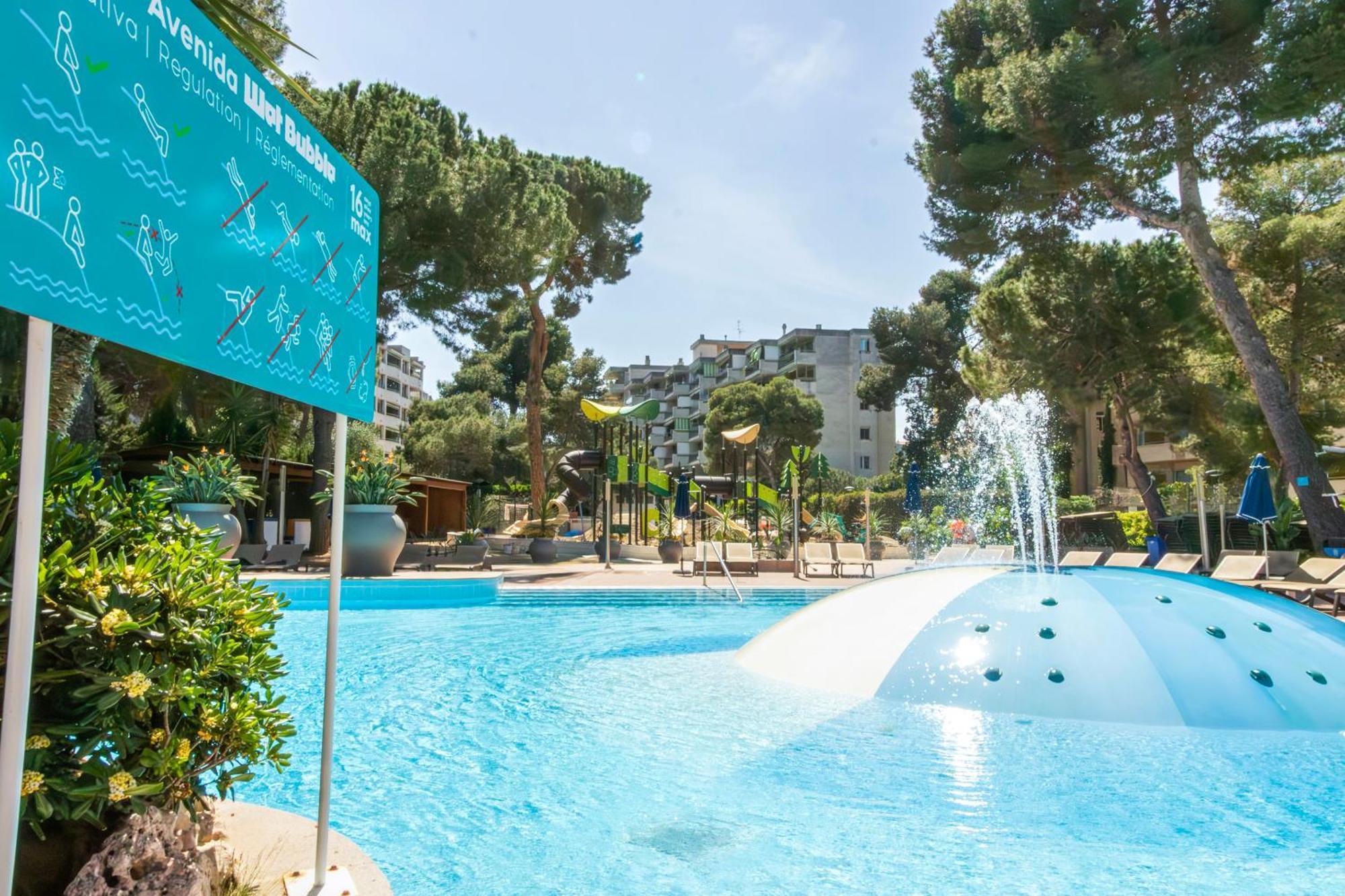Golden Avenida Family Suites 4* Salou Exterior photo